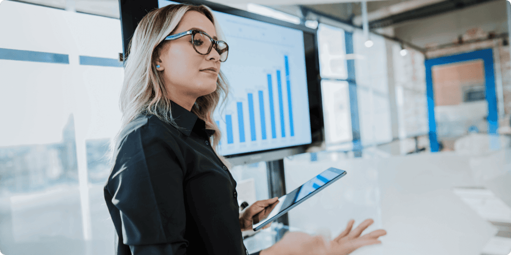 CFO holding meeting on software spend management
